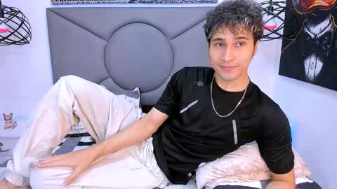 Buddy Whitte online show from January 10, 2:33 pm