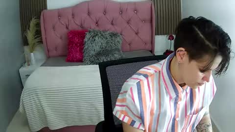 bug2025 online show from February 13, 2:48 am