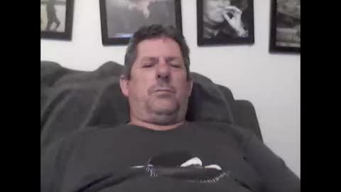 Bugs online show from January 12, 2:02 pm