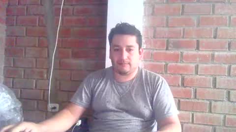 builtfpleasure online show from November 10, 7:49 pm