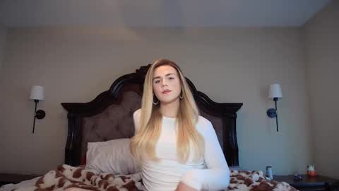 buitifulblonde online show from March 13, 7:50 pm