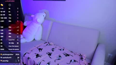 Snapshot of bunny__of_love chatting on February 4, 7:55 pm Sasha online show from February 4, 7:55 pm