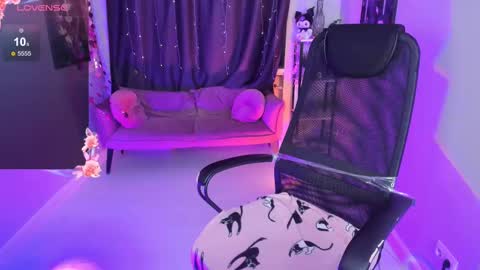 Snapshot of bunny__of_love chatting on February 12, 1:48 pm Sasha online show from February 12, 1:48 pm