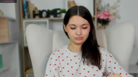 Aria online show from April 5, 7:38 am