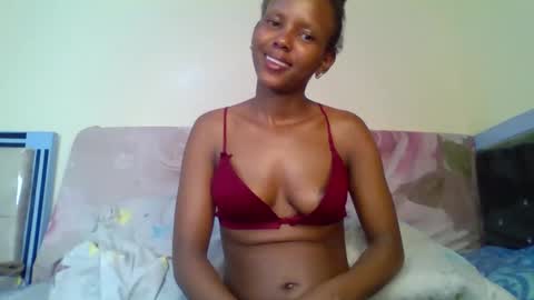 bunnydiva_ online show from November 3, 3:18 am