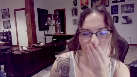 bunnynextdoor online show from April 17, 12:57 am