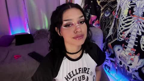   online show from January 5, 2:27 am