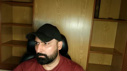 Hairy Arabian online show from September 16, 4:37 am