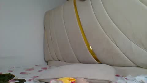 Snapshot of burningdesire_ chatting on September 24, 1:01 am desire online show from September 24, 1:01 am