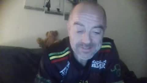 burnleyguy1977 online show from January 16, 5:42 am