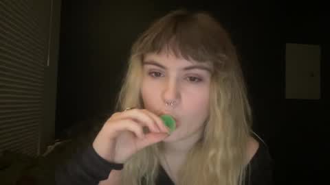 Snapshot of bushbabe3008 chatting on January 18, 7:28 am esme gray online show from January 18, 7:28 am
