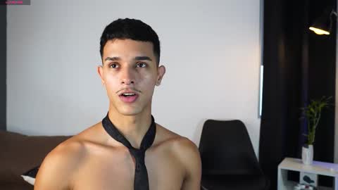 Buster independent model online show from March 29, 10:33 pm