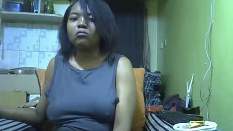 busty kenzi online show from January 12, 10:01 pm