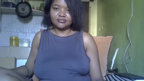 busty kenzi online show from January 21, 5:05 am