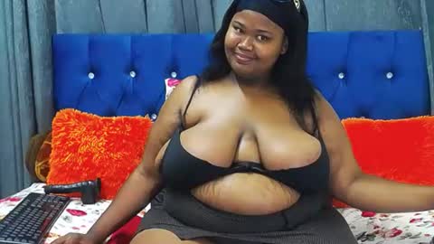 Snapshot of bustybmwx chatting on September 27, 10:18 pm bustybmwx online show from September 27, 10:18 pm
