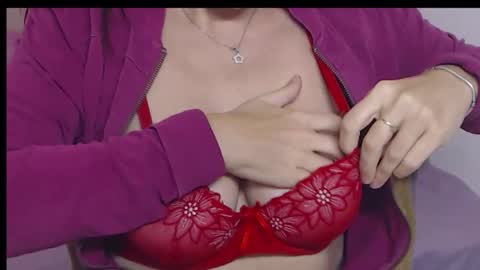 anna online show from October 8, 8:37 pm