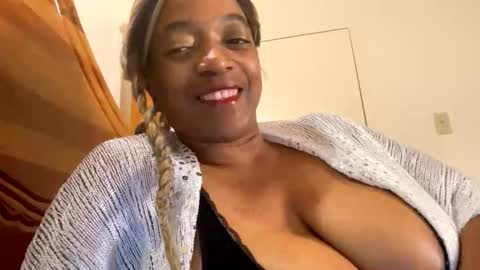 bustyirie online show from March 30, 4:18 pm