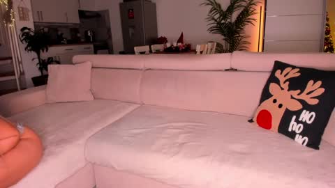 Nicolah  Steven Bond online show from December 13, 9:41 pm