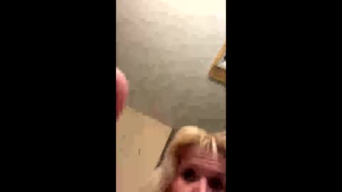 QueenBabyB83 online show from December 16, 7:04 am