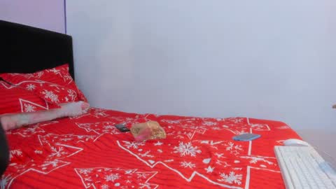Snapshot of byanca_winklar chatting on December 6, 5:38 pm online show from December 6, 5:38 pm