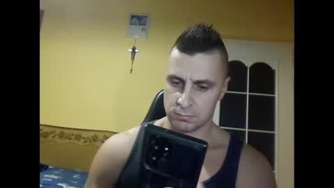 bzykacz1988 online show from December 10, 11:30 pm