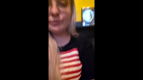 Momuknow online show from June 10, 2:44 am