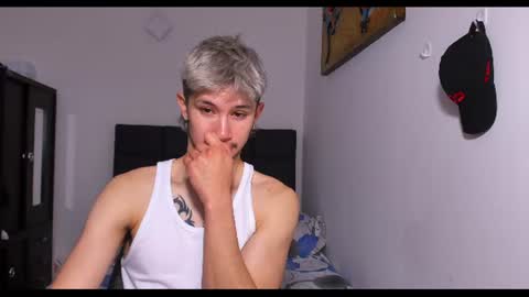 cafecitoo_ online show from June 26, 1:11 am