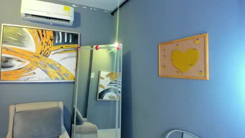 I am Katherine  online show from April 7, 11:12 am