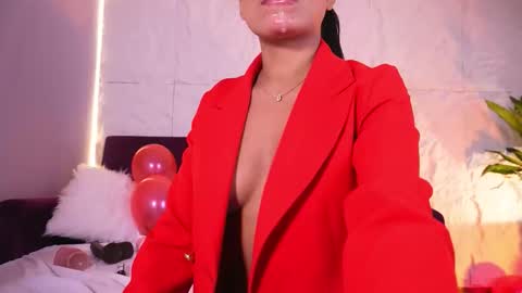 CailynBrown online show from February 14, 5:43 am