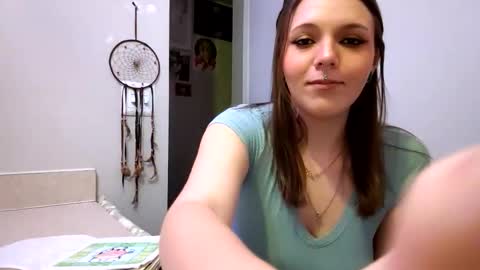 caitberrycough online show from January 5, 7:28 pm