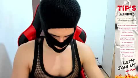 Snapshot of calihotcaliente27 chatting on October 15, 2:51 pm calihotcaliente27 online show from October 15, 2:51 pm