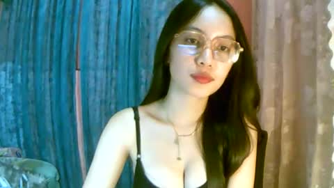 Snapshot of calla_freya chatting on October 19, 11:37 am Freya online show from October 19, 11:37 am