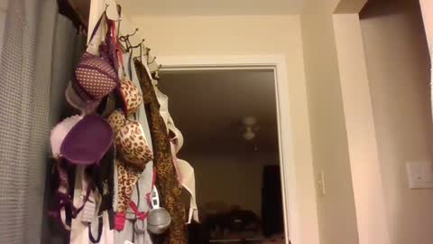 callmebabyt online show from September 12, 1:35 pm