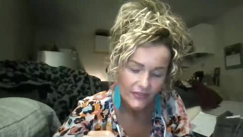 callmebabyt online show from September 26, 11:13 pm