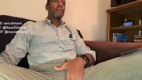 My name is Robert  Dont be shysay hi I love to chat. For requests or dirty talk please use tips  online show from July 15, 4:51 am