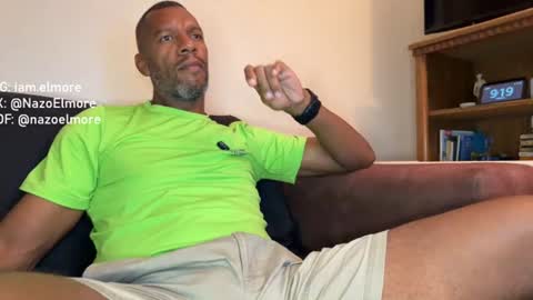 My name is Robert  Dont be shysay hi I love to chat. For requests or dirty talk please use tips  online show from July 21, 3:19 am