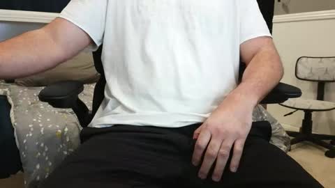 callmeroger33 online show from April 3, 4:03 pm