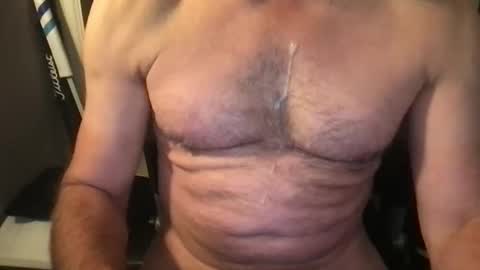 Snapshot of callum5555 chatting on October 10, 8:53 am callum5555 online show from October 10, 8:53 am