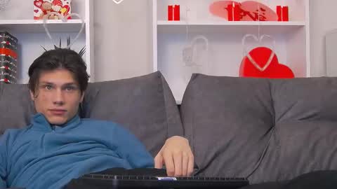 Calvin online show from February 11, 1:41 am