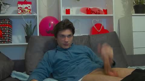 Calvin online show from February 15, 5:19 am