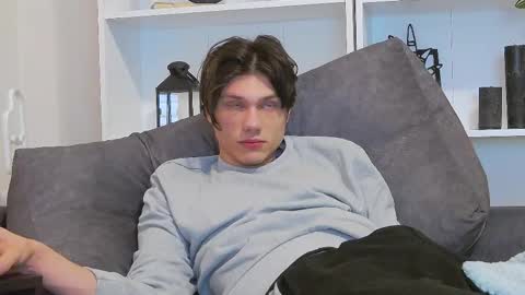 Calvin online show from February 28, 11:45 pm