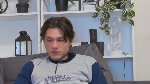 Calvin online show from February 26, 1:36 am