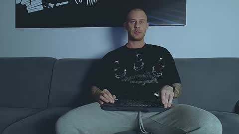 Calvin  online show from January 7, 10:26 pm