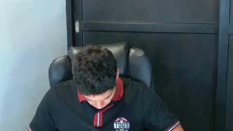 camara110 online show from September 29, 9:47 pm