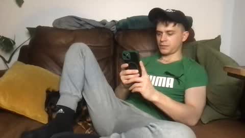 CamDoAttitude online show from April 7, 9:39 pm