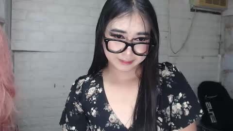 Snapshot of camela_star chatting on October 17, 6:06 am camela_star online show from October 17, 6:06 am