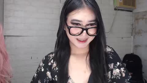 Snapshot of camela_star chatting on October 2, 11:58 pm camela_star online show from October 2, 11:58 pm