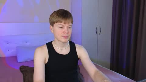 Cameron online show from November 25, 9:52 am