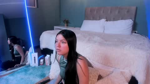 Cami online show from May 20, 4:09 am