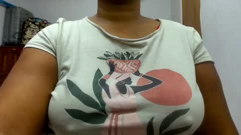 Snapshot of camila_sandoval_01 chatting on September 25, 10:44 am Camila online show from September 25, 10:44 am